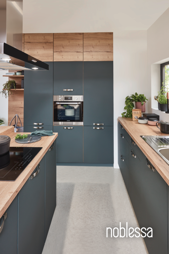 Custom luxury kitchen cabinets