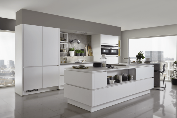 Motion Blanc Kitchen Collection